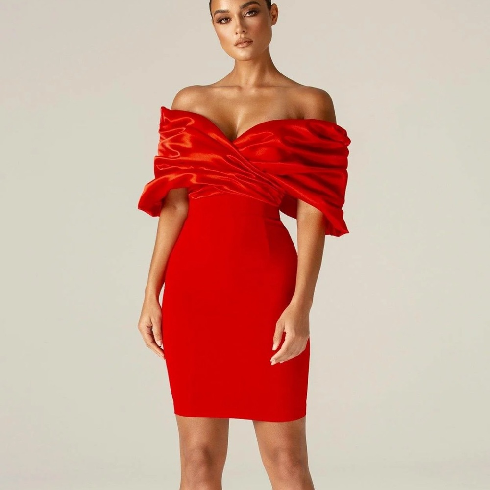 ALIEVA Red Crepe Ruffle Shoulder Dress - Medium